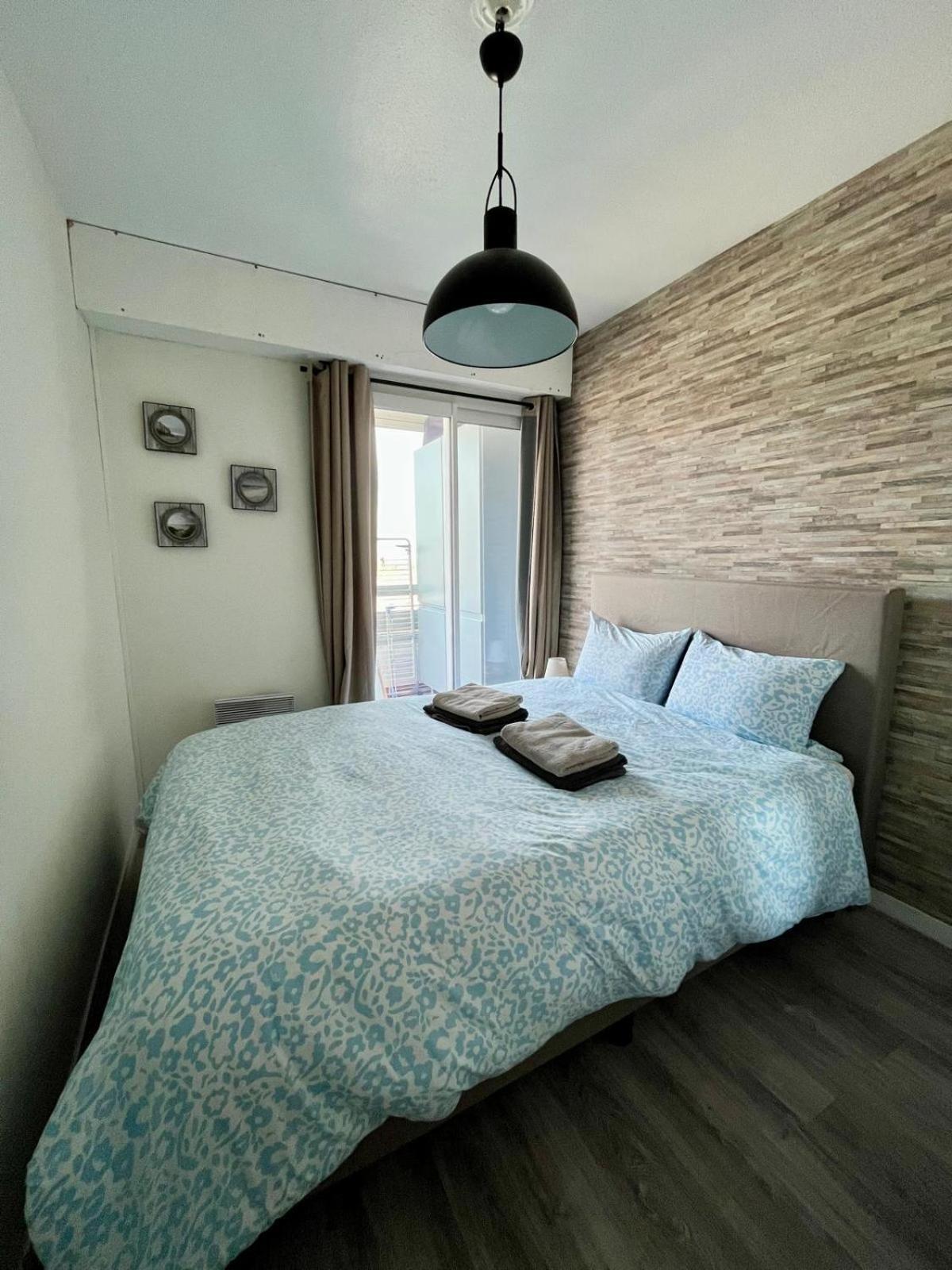 Appartement Vue Mer Et Marina, Loggia - Parking กูร์เซิล-โซร์-แม ภายนอก รูปภาพ