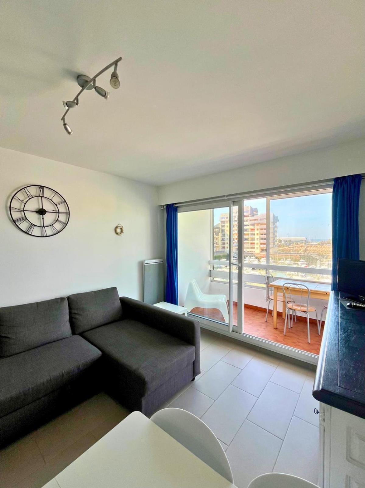 Appartement Vue Mer Et Marina, Loggia - Parking กูร์เซิล-โซร์-แม ภายนอก รูปภาพ